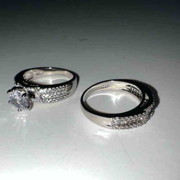 Luxury 925 Sterling Silver Rings Set  2 in 1 Size 7 - Picture 4 of 7